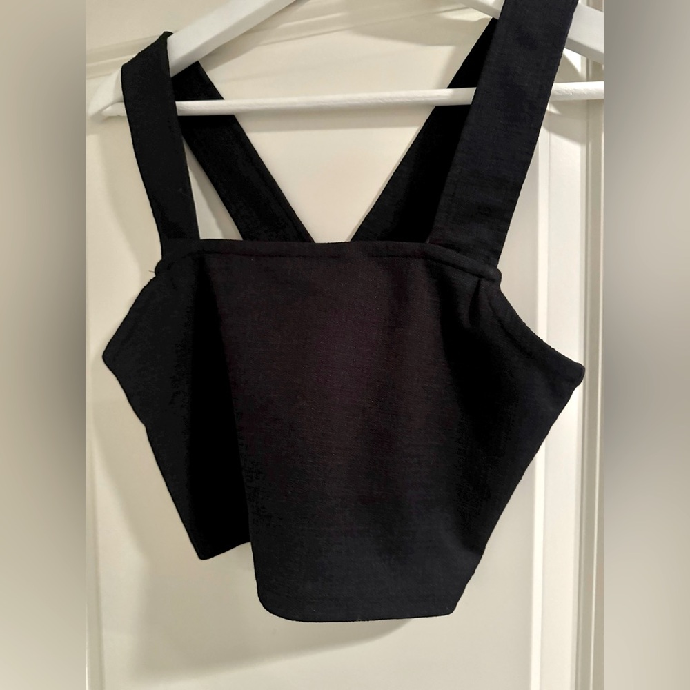 Roxy Cropped Tank Top Women’s Size Medium. Never Worn.